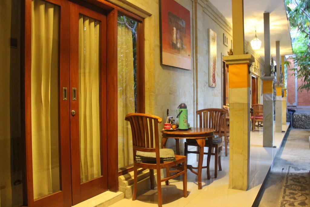 Tagel Karsa House Otel Ubud Oda fotoğraf